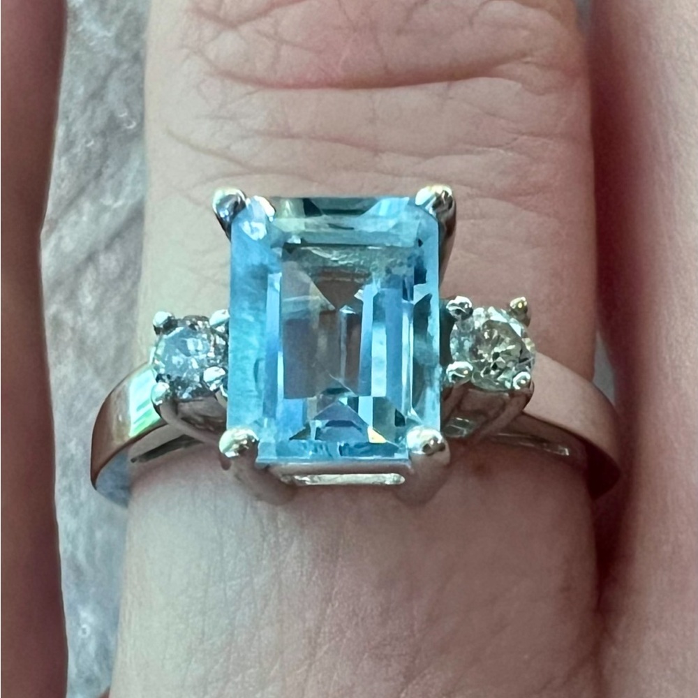 ❌SOLD❌ Vintage Aquamarine Diamond Ring Solid 14K Gold White Gold Emerald cut - Picture 4 of 17
